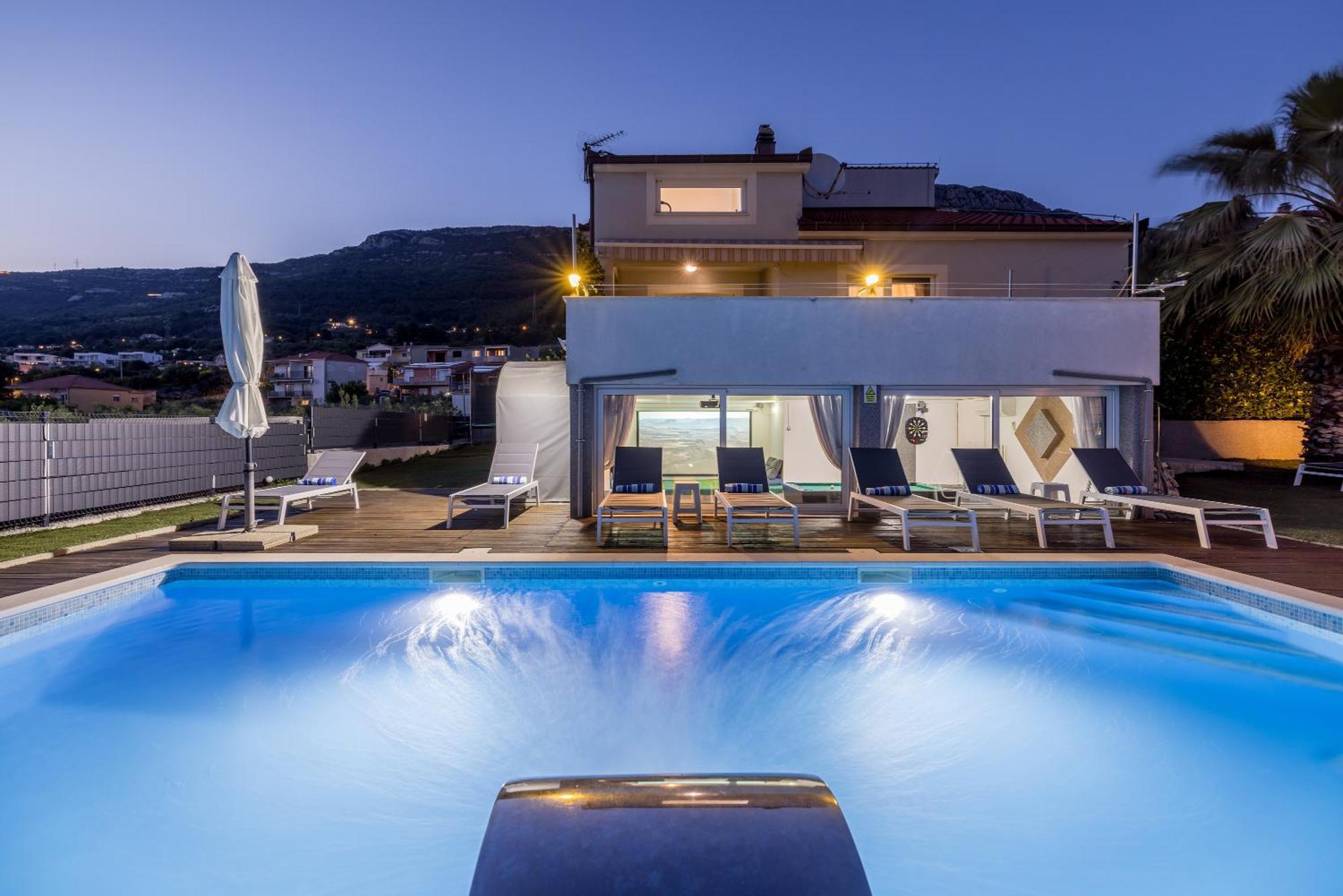 Sun Castle Holiday House Babic Kaštel Stari Eksteriør billede