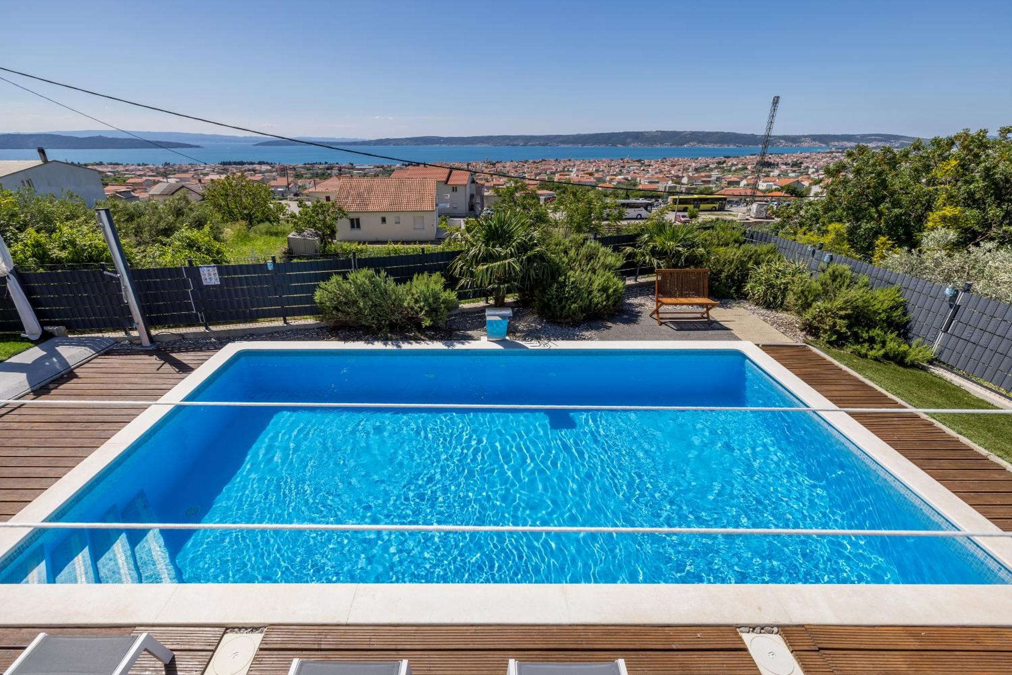 Sun Castle Holiday House Babic Kaštel Stari Eksteriør billede