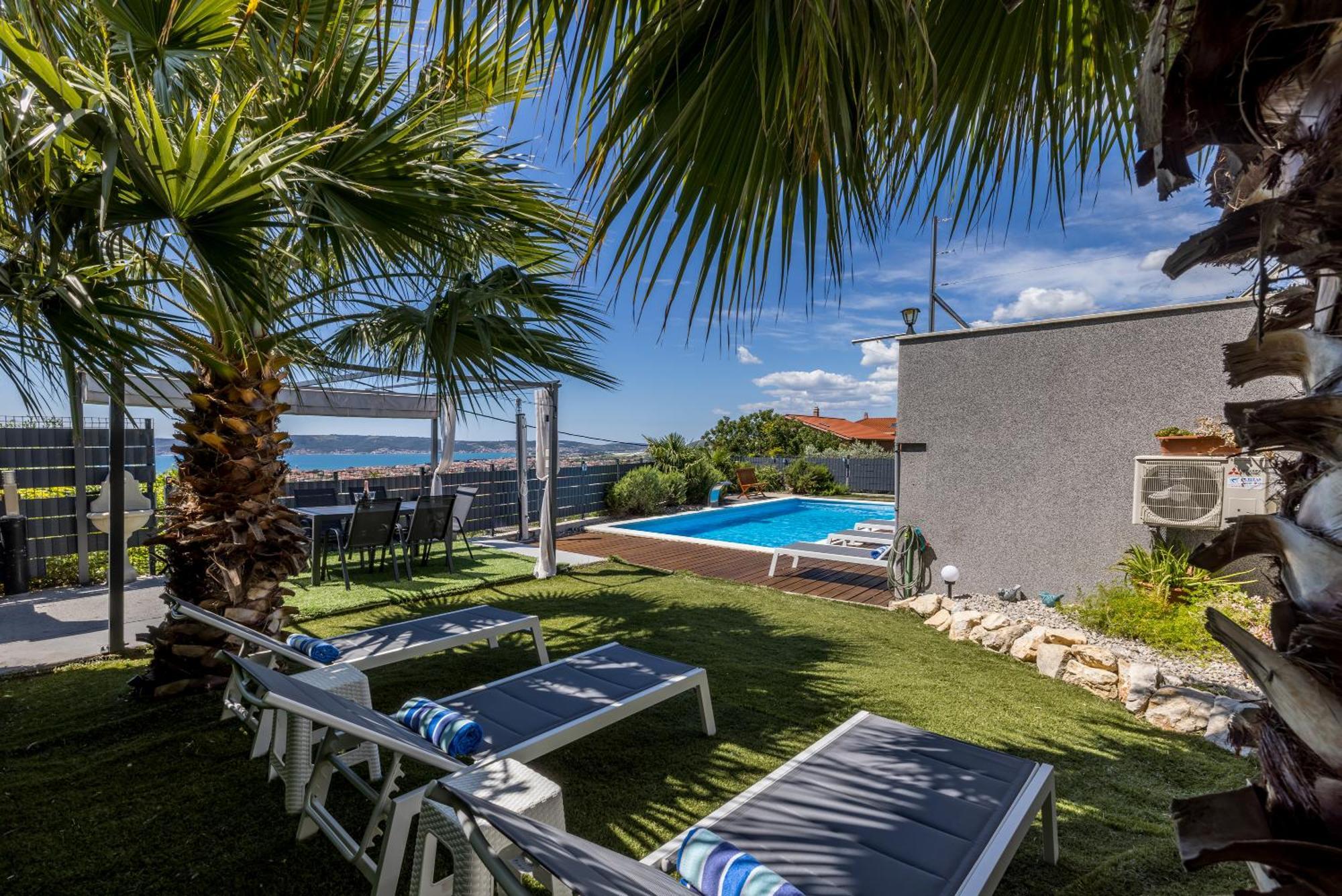 Sun Castle Holiday House Babic Kaštel Stari Eksteriør billede